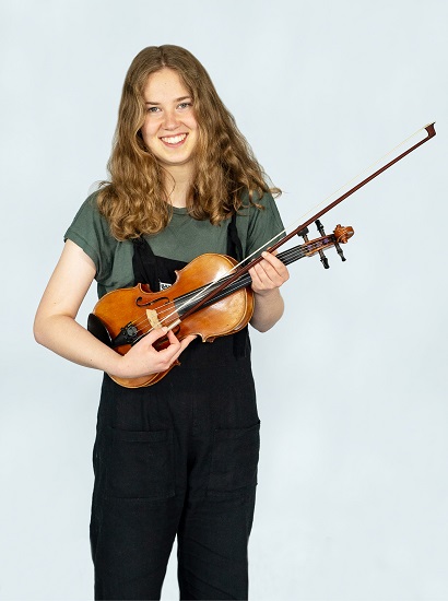 NOYO Violinist Lizzie