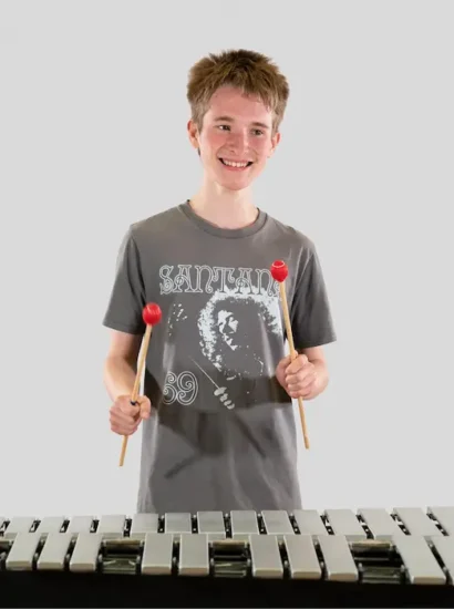 NOYO musician, Oscar