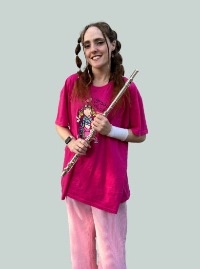 NOYO musician, Hannah